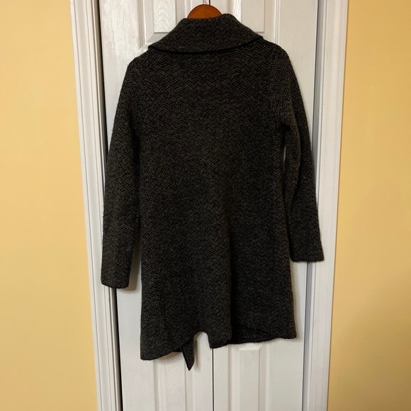 Max Studio Gray Cardigan Asymmetrical Button Pockets Womens Medium - Picture 3 of 6